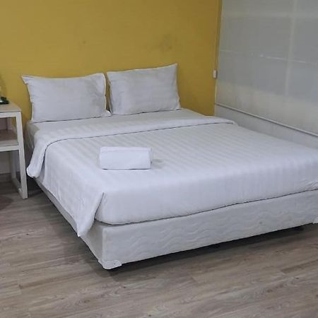 Catania Inn Palembang Exteriér fotografie