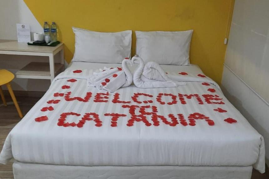 Catania Inn Palembang Exteriér fotografie